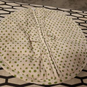 Bread,naan,tortilla bag with zip to serve on table. Washable fabric.
